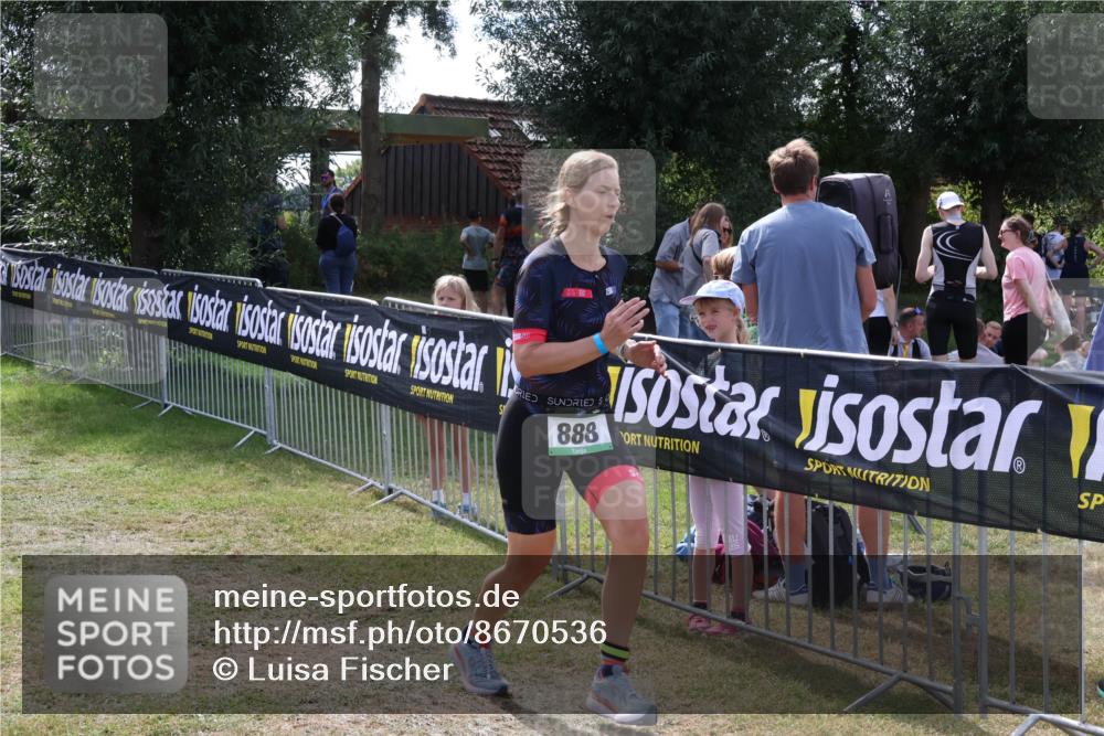 31.08.2025 - Elbe Triathlon Hamburg Luisa Fischer http://msf.ph/oto/8670536 31.08.2025 11:45:12 Laufen 888 meine-sportfotos.de