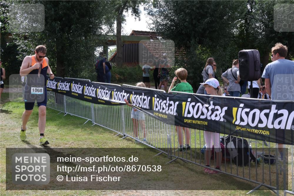 31.08.2025 - Elbe Triathlon Hamburg Luisa Fischer http://msf.ph/oto/8670538 31.08.2025 11:45:14 Laufen 1068 meine-sportfotos.de