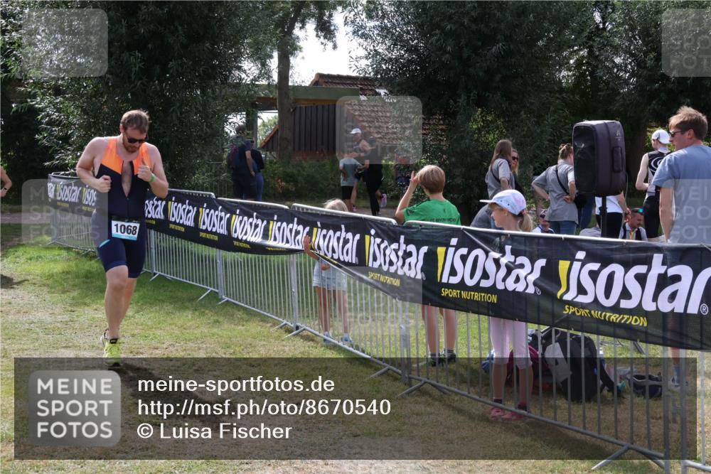 31.08.2025 - Elbe Triathlon Hamburg Luisa Fischer http://msf.ph/oto/8670540 31.08.2025 11:45:14 Laufen 1068 meine-sportfotos.de