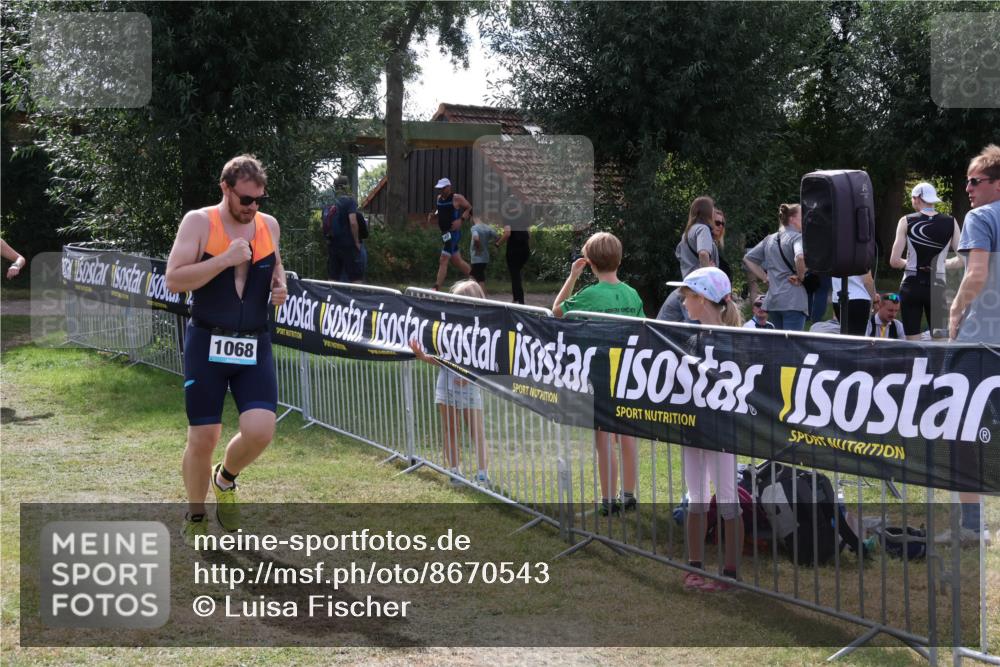 31.08.2025 - Elbe Triathlon Hamburg Luisa Fischer http://msf.ph/oto/8670543 31.08.2025 11:45:15 Laufen 1068 meine-sportfotos.de