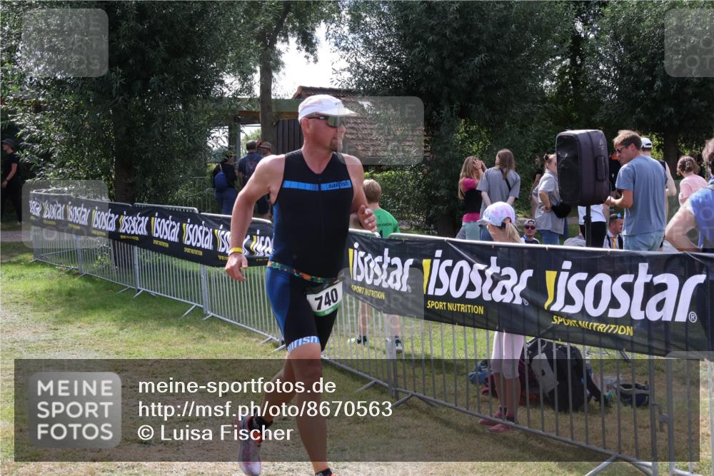 31.08.2025 - Elbe Triathlon Hamburg Luisa Fischer http://msf.ph/oto/8670563 31.08.2025 11:45:23 Laufen 740 meine-sportfotos.de