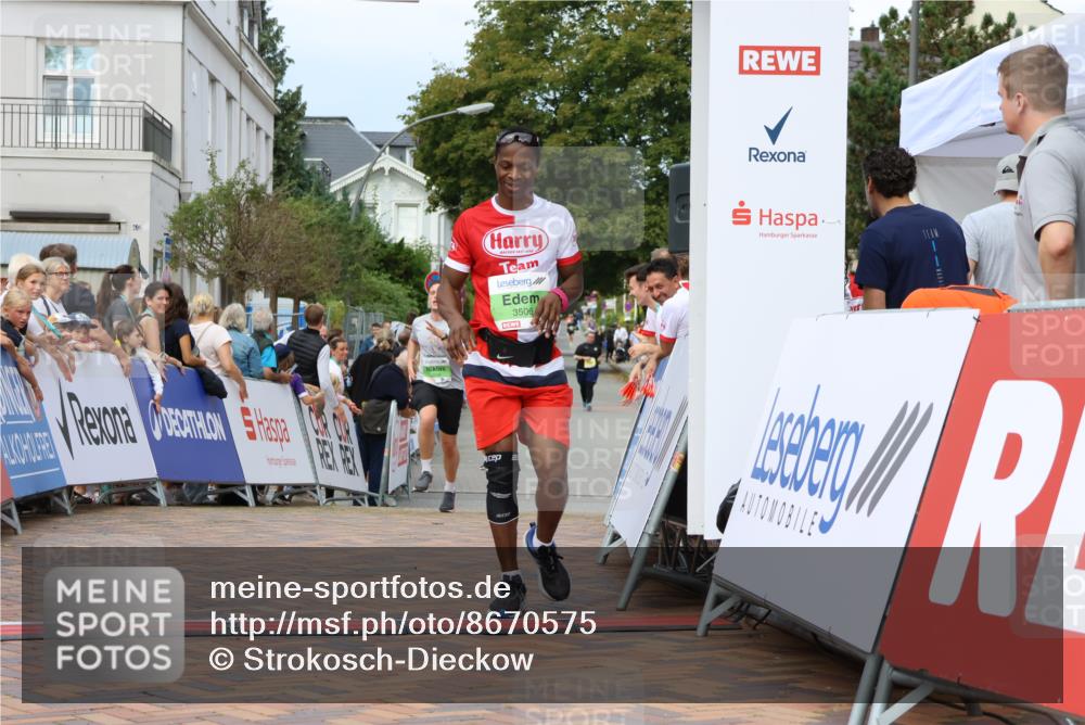 31.08.2025 - 21. Blankeneser Heldenlauf Strokosch-Dieckow http://msf.ph/oto/8670575 31.08.2025 10:54:12 Ziel 3506, 3538 meine-sportfotos.de