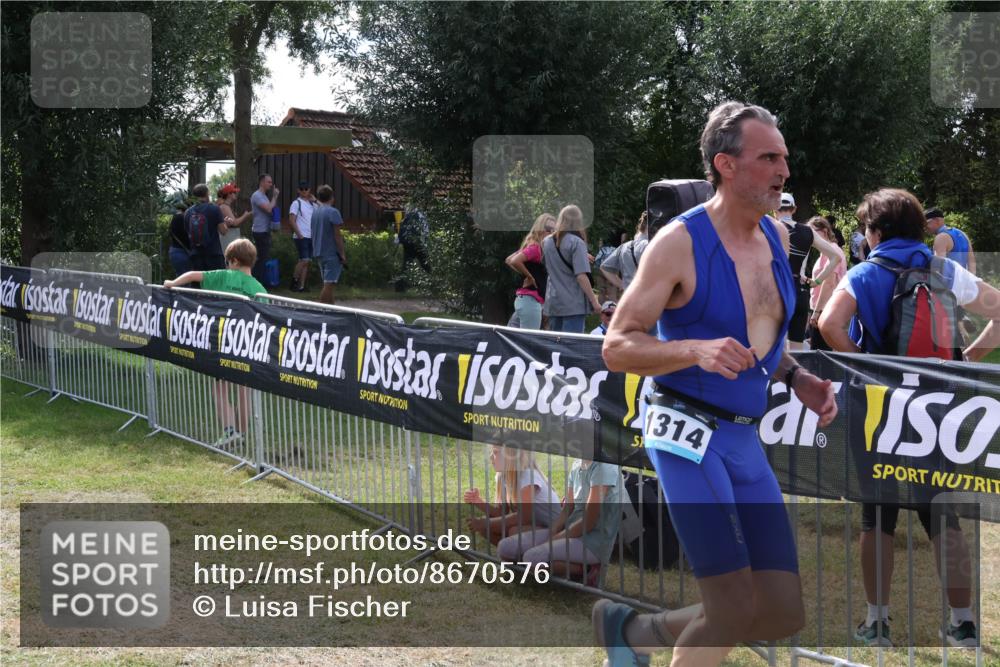 31.08.2025 - Elbe Triathlon Hamburg Luisa Fischer http://msf.ph/oto/8670576 31.08.2025 11:45:49 Laufen 1314 meine-sportfotos.de