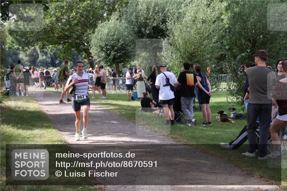 31.08.2025 - Elbe Triathlon Hamburg Luisa Fischer http://msf.ph/oto/8670591 31.08.2025 11:47:52 Laufen 863 meine-sportfotos.de