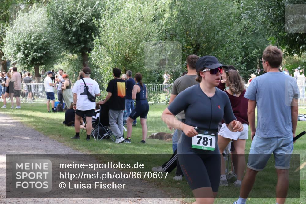 31.08.2025 - Elbe Triathlon Hamburg Luisa Fischer http://msf.ph/oto/8670607 31.08.2025 11:48:57 Laufen 781 meine-sportfotos.de