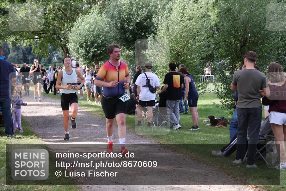 31.08.2025 - Elbe Triathlon Hamburg Luisa Fischer http://msf.ph/oto/8670609 31.08.2025 11:49:13 Laufen 1284, 812, 503 meine-sportfotos.de