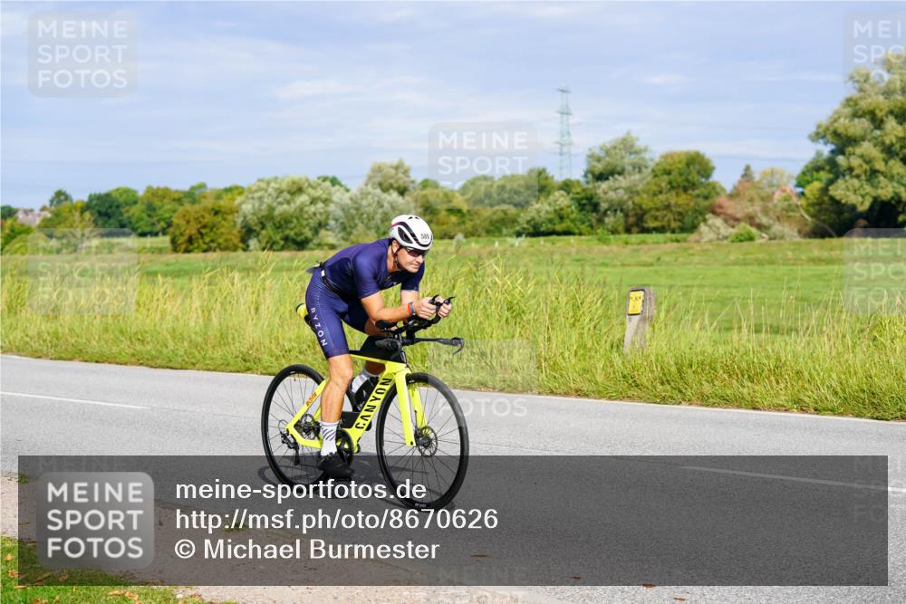 31.08.2025 - Elbe Triathlon Hamburg Michael Burmester http://msf.ph/oto/8670626 31.08.2025 10:00:27 Radfahren 526, 589, 717, 759 meine-sportfotos.de