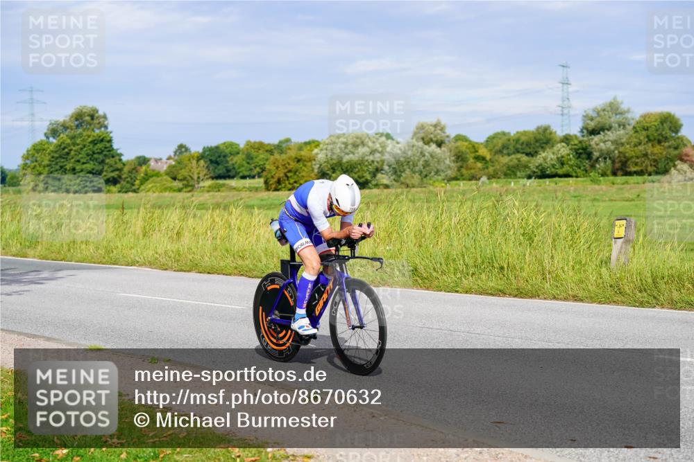 31.08.2025 - Elbe Triathlon Hamburg Michael Burmester http://msf.ph/oto/8670632 31.08.2025 10:00:30 Radfahren 526, 589, 717, 759 meine-sportfotos.de