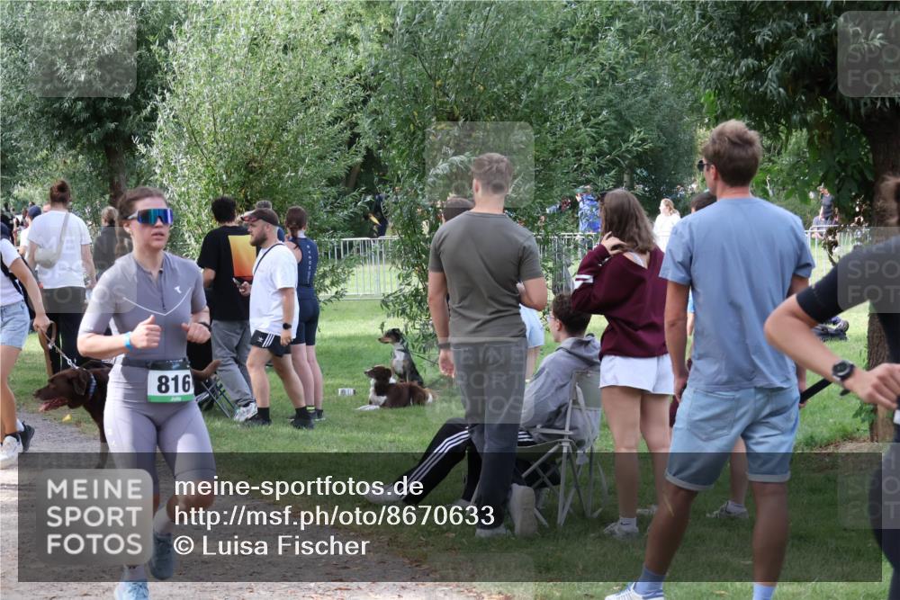 31.08.2025 - Elbe Triathlon Hamburg Luisa Fischer http://msf.ph/oto/8670633 31.08.2025 11:49:35 Laufen 816 meine-sportfotos.de