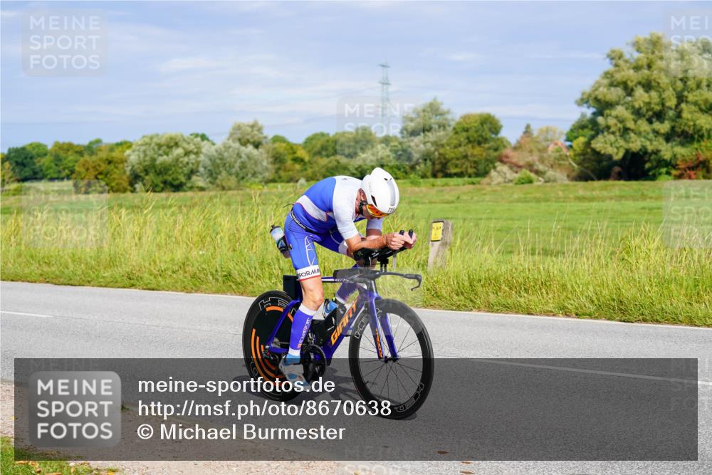 31.08.2025 - Elbe Triathlon Hamburg Michael Burmester http://msf.ph/oto/8670638 31.08.2025 10:00:30 Radfahren 526, 589, 717, 759 meine-sportfotos.de