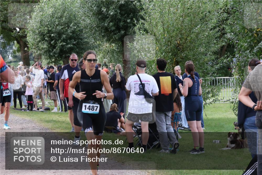 31.08.2025 - Elbe Triathlon Hamburg Luisa Fischer http://msf.ph/oto/8670640 31.08.2025 11:50:22 Laufen 1364, 1487 meine-sportfotos.de