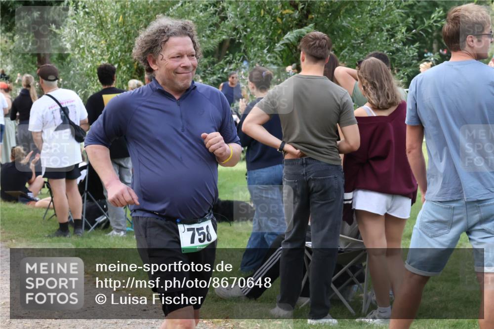 31.08.2025 - Elbe Triathlon Hamburg Luisa Fischer http://msf.ph/oto/8670648 31.08.2025 11:50:47 Laufen 758 meine-sportfotos.de