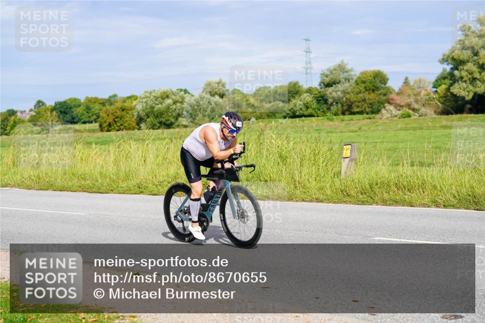 31.08.2025 - Elbe Triathlon Hamburg Michael Burmester http://msf.ph/oto/8670655 31.08.2025 10:00:33 Radfahren 526, 717, 740, 759 meine-sportfotos.de