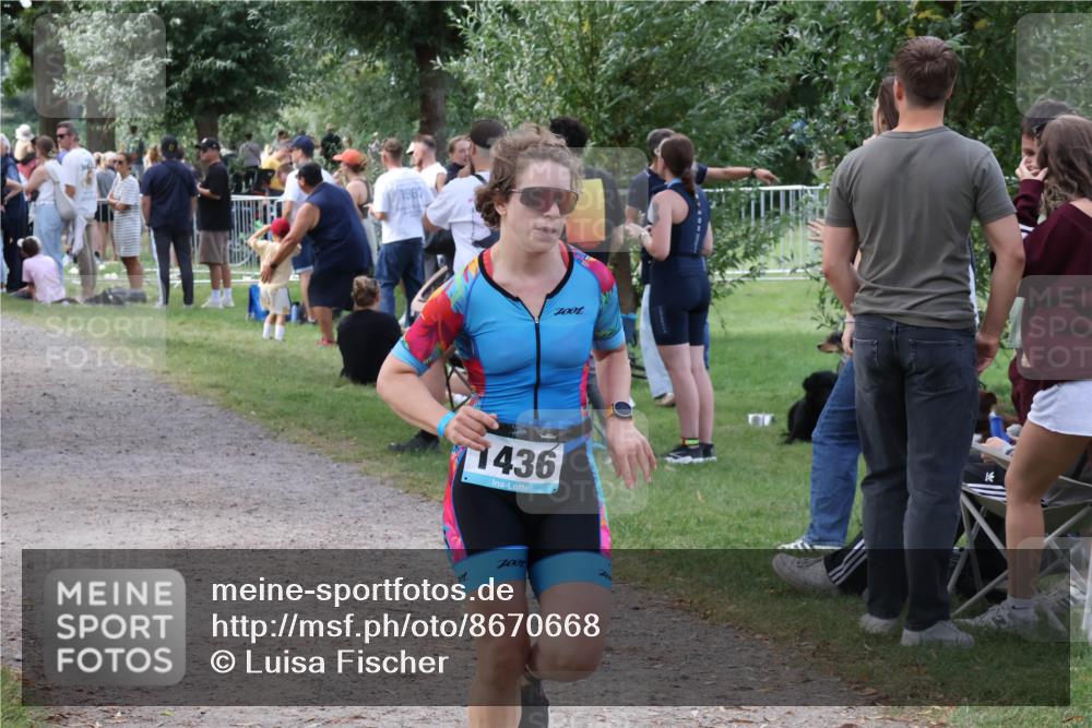 31.08.2025 - Elbe Triathlon Hamburg Luisa Fischer http://msf.ph/oto/8670668 31.08.2025 11:51:24 Laufen 1436, 7001, 1001 meine-sportfotos.de