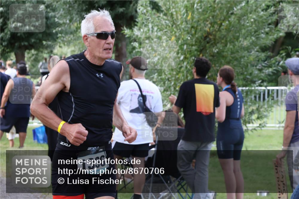 31.08.2025 - Elbe Triathlon Hamburg Luisa Fischer http://msf.ph/oto/8670706 31.08.2025 11:52:29 Laufen 2, 1336 meine-sportfotos.de