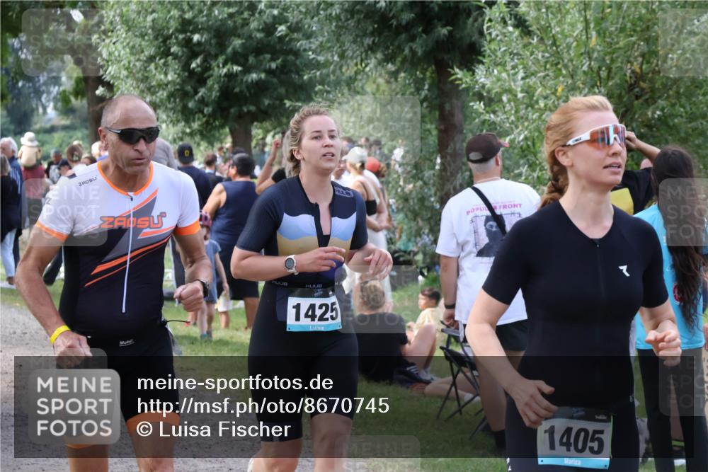 31.08.2025 - Elbe Triathlon Hamburg Luisa Fischer http://msf.ph/oto/8670745 31.08.2025 11:53:06 Laufen 1425, 1405 meine-sportfotos.de