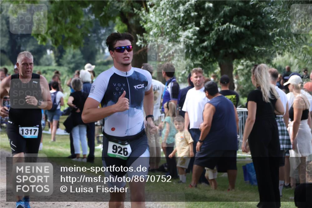 31.08.2025 - Elbe Triathlon Hamburg Luisa Fischer http://msf.ph/oto/8670752 31.08.2025 11:53:20 Laufen 2, 1317, 926 meine-sportfotos.de