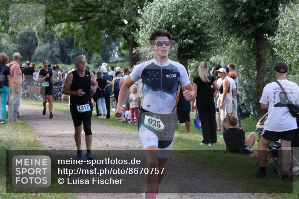 31.08.2025 - Elbe Triathlon Hamburg Luisa Fischer http://msf.ph/oto/8670757 31.08.2025 11:53:21 Laufen 1431, 1317, 926 meine-sportfotos.de