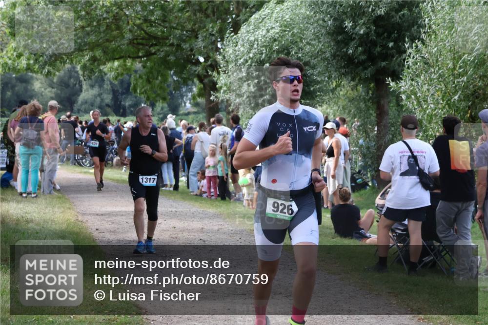 31.08.2025 - Elbe Triathlon Hamburg Luisa Fischer http://msf.ph/oto/8670759 31.08.2025 11:53:21 Laufen 1431, 1317, 926 meine-sportfotos.de