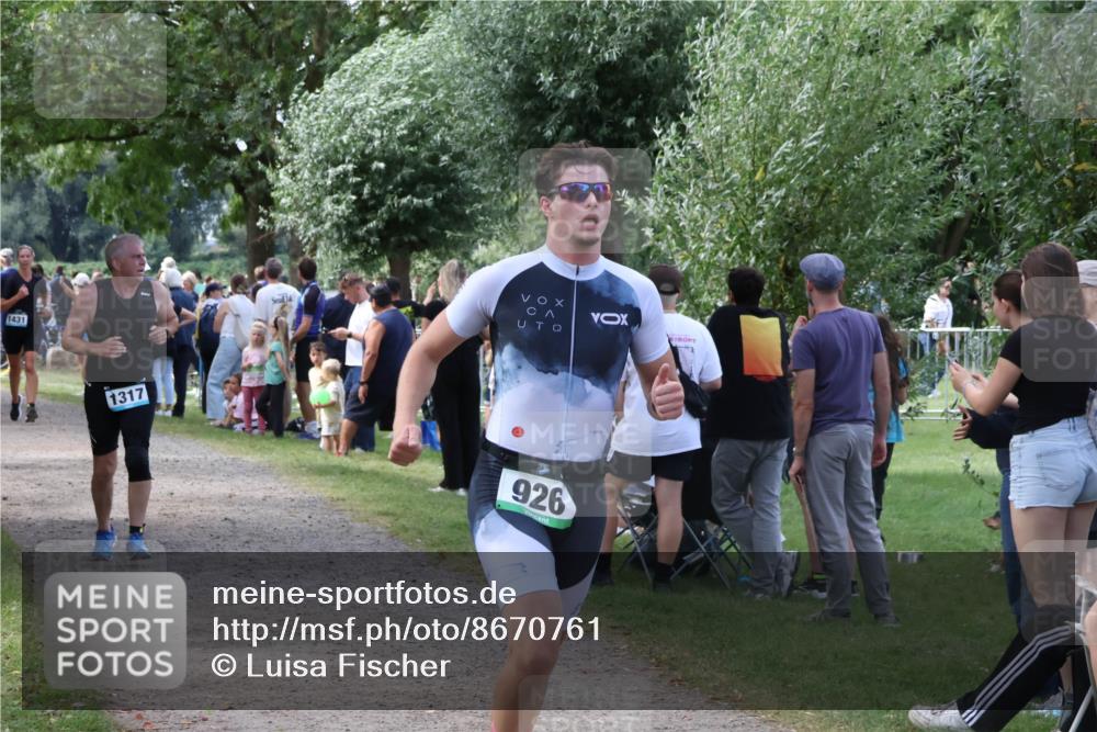 31.08.2025 - Elbe Triathlon Hamburg Luisa Fischer http://msf.ph/oto/8670761 31.08.2025 11:53:21 Laufen 1431, 1317, 926 meine-sportfotos.de