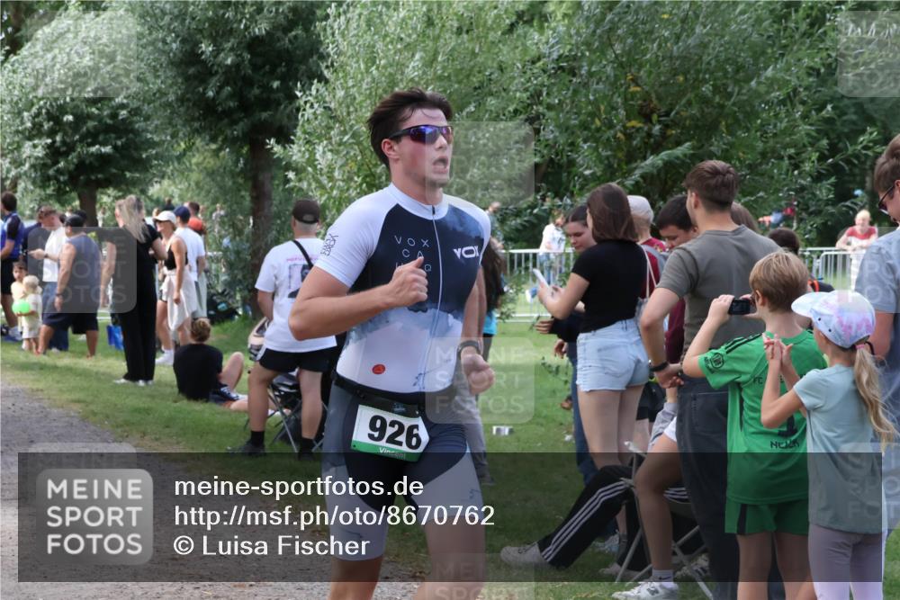 31.08.2025 - Elbe Triathlon Hamburg Luisa Fischer http://msf.ph/oto/8670762 31.08.2025 11:53:22 Laufen 926 meine-sportfotos.de