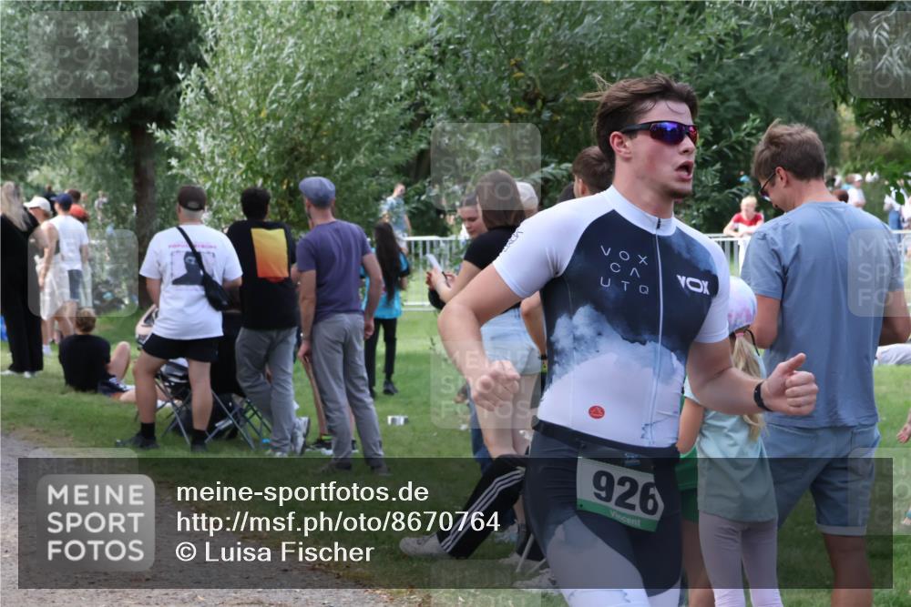 31.08.2025 - Elbe Triathlon Hamburg Luisa Fischer http://msf.ph/oto/8670764 31.08.2025 11:53:22 Laufen 926 meine-sportfotos.de