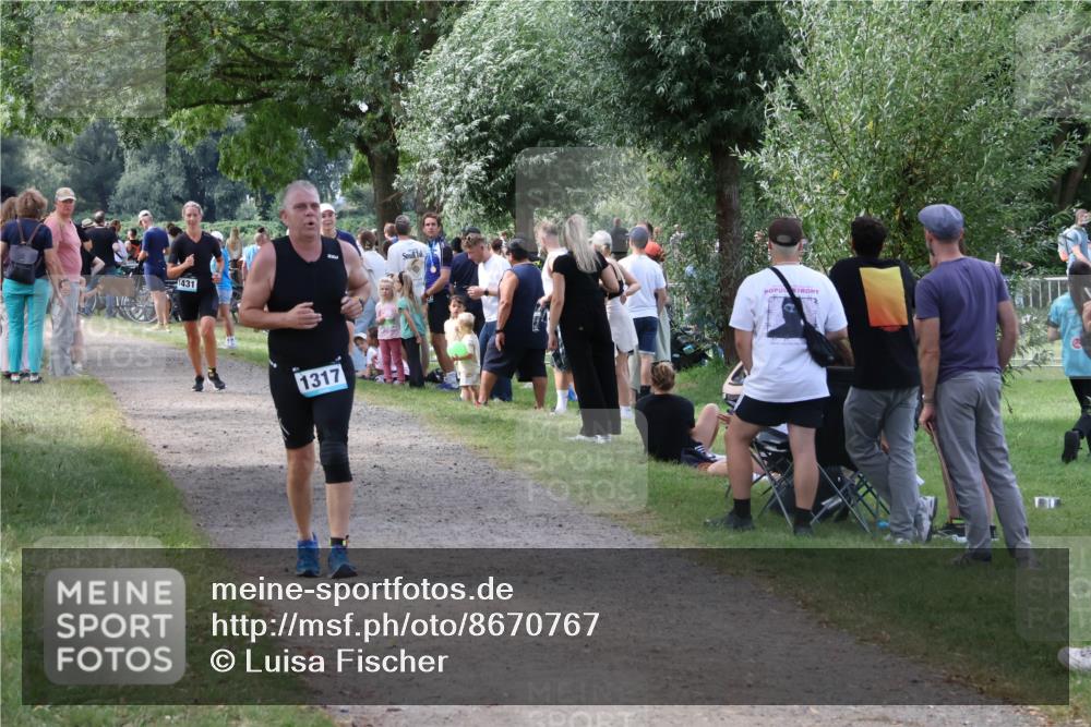 31.08.2025 - Elbe Triathlon Hamburg Luisa Fischer http://msf.ph/oto/8670767 31.08.2025 11:53:23 Laufen 1431, 1317 meine-sportfotos.de