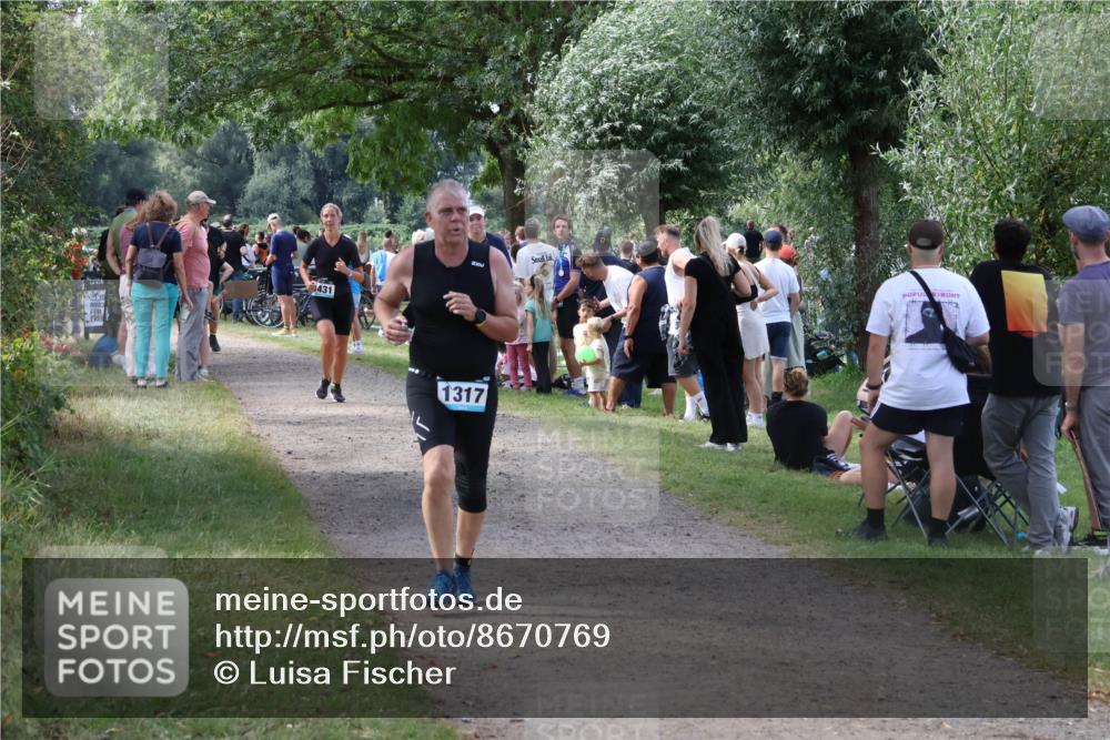 31.08.2025 - Elbe Triathlon Hamburg Luisa Fischer http://msf.ph/oto/8670769 31.08.2025 11:53:23 Laufen 431, 1317 meine-sportfotos.de
