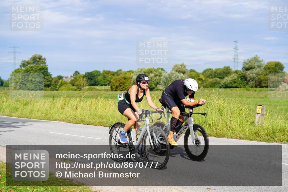 31.08.2025 - Elbe Triathlon Hamburg Michael Burmester http://msf.ph/oto/8670777 31.08.2025 10:00:54 Radfahren 427, 461, 746, 795, 906 meine-sportfotos.de