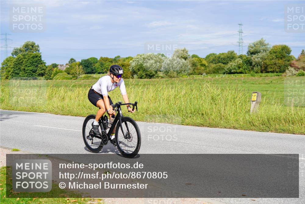 31.08.2025 - Elbe Triathlon Hamburg Michael Burmester http://msf.ph/oto/8670805 31.08.2025 10:01:13 Radfahren 508, 568, 804 meine-sportfotos.de