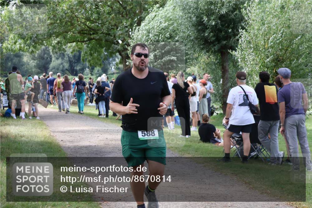 31.08.2025 - Elbe Triathlon Hamburg Luisa Fischer http://msf.ph/oto/8670814 31.08.2025 11:53:34 Laufen 588 meine-sportfotos.de