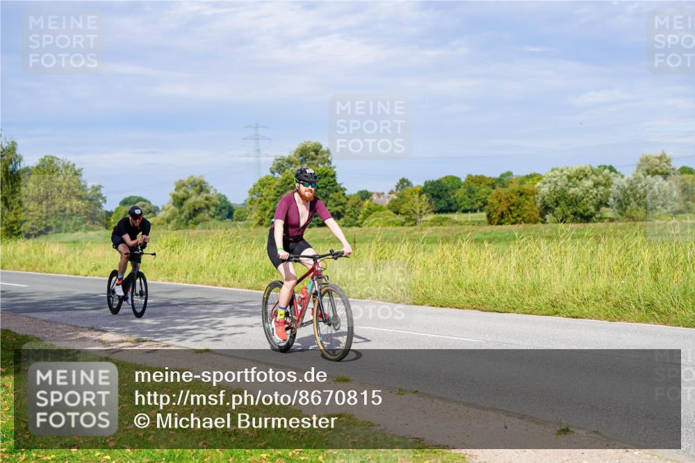 31.08.2025 - Elbe Triathlon Hamburg Michael Burmester http://msf.ph/oto/8670815 31.08.2025 10:01:18 Radfahren 508, 534, 568, 786 meine-sportfotos.de