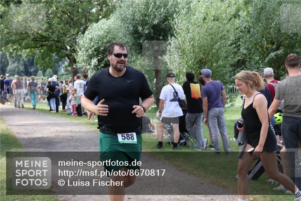 31.08.2025 - Elbe Triathlon Hamburg Luisa Fischer http://msf.ph/oto/8670817 31.08.2025 11:53:35 Laufen 588 meine-sportfotos.de