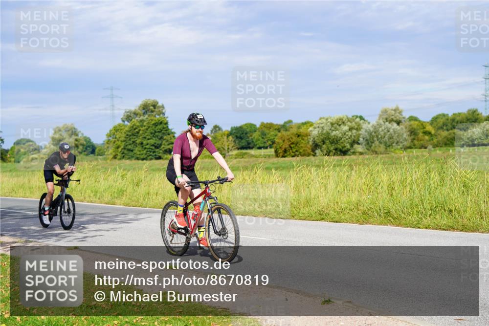 31.08.2025 - Elbe Triathlon Hamburg Michael Burmester http://msf.ph/oto/8670819 31.08.2025 10:01:18 Radfahren 508, 534, 568, 786 meine-sportfotos.de