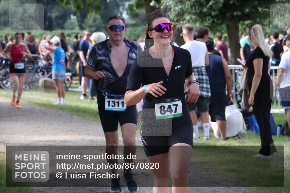 31.08.2025 - Elbe Triathlon Hamburg Luisa Fischer http://msf.ph/oto/8670820 31.08.2025 11:53:59 Laufen 145, 1, 1311, 847, 2 meine-sportfotos.de