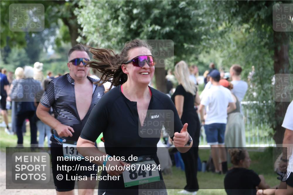 31.08.2025 - Elbe Triathlon Hamburg Luisa Fischer http://msf.ph/oto/8670824 31.08.2025 11:54:00 Laufen 13, 847, 2 meine-sportfotos.de