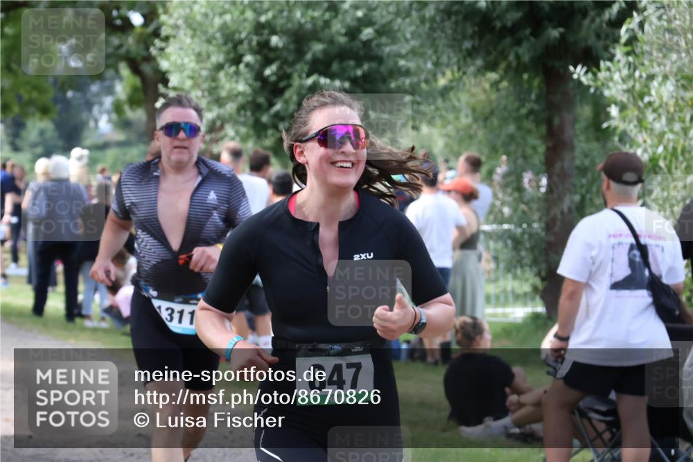 31.08.2025 - Elbe Triathlon Hamburg Luisa Fischer http://msf.ph/oto/8670826 31.08.2025 11:54:00 Laufen 2, 311, 847 meine-sportfotos.de