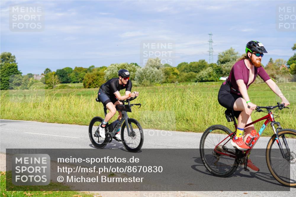 31.08.2025 - Elbe Triathlon Hamburg Michael Burmester http://msf.ph/oto/8670830 31.08.2025 10:01:19 Radfahren 508, 534, 568, 786 meine-sportfotos.de