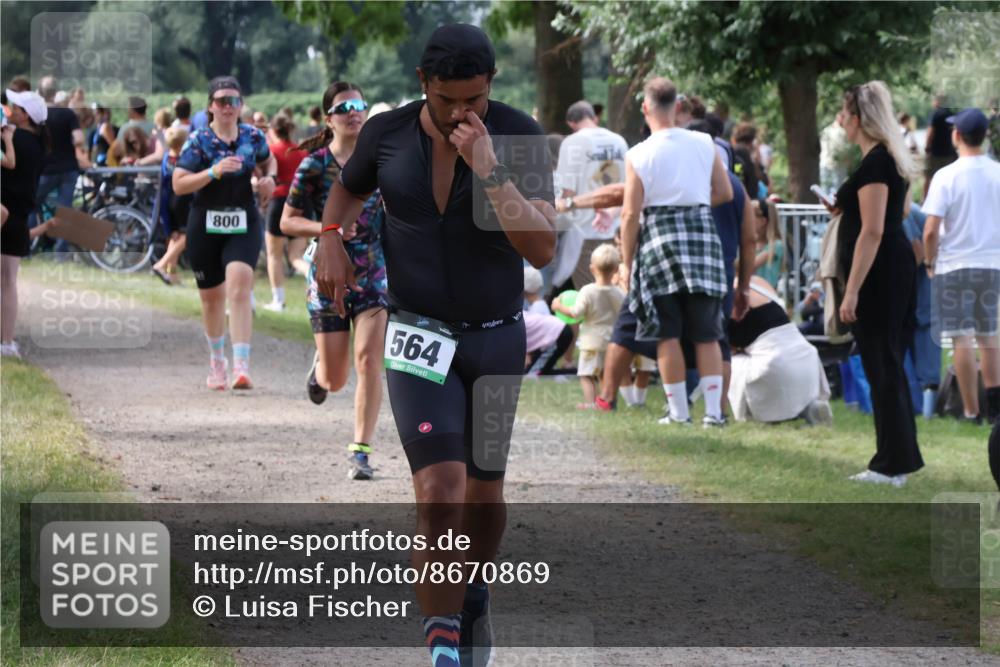31.08.2025 - Elbe Triathlon Hamburg Luisa Fischer http://msf.ph/oto/8670869 31.08.2025 11:54:10 Laufen 800, 564 meine-sportfotos.de