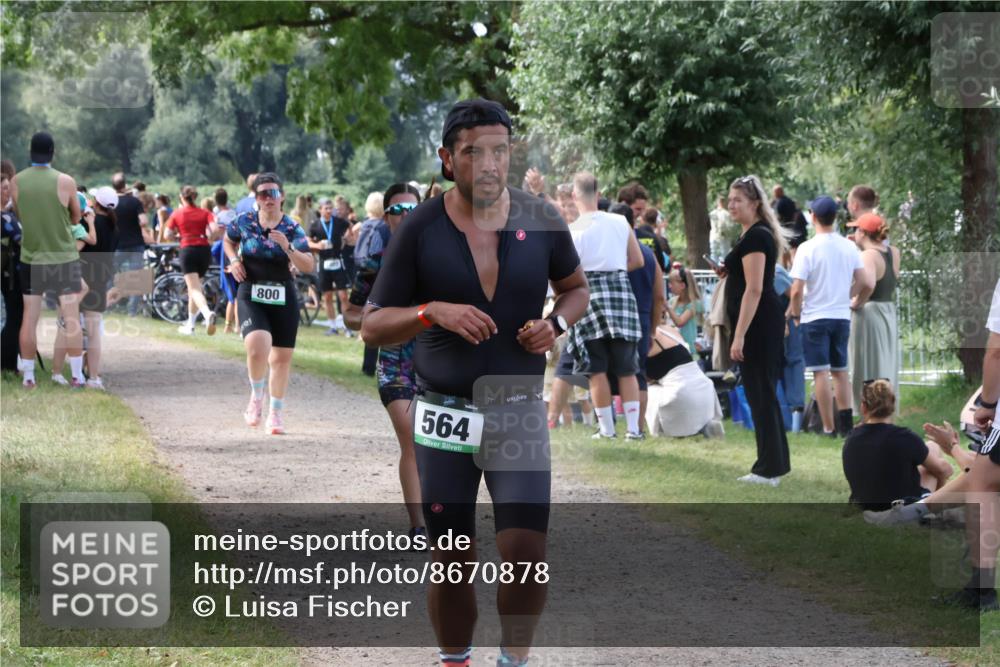 31.08.2025 - Elbe Triathlon Hamburg Luisa Fischer http://msf.ph/oto/8670878 31.08.2025 11:54:11 Laufen 800, 564 meine-sportfotos.de