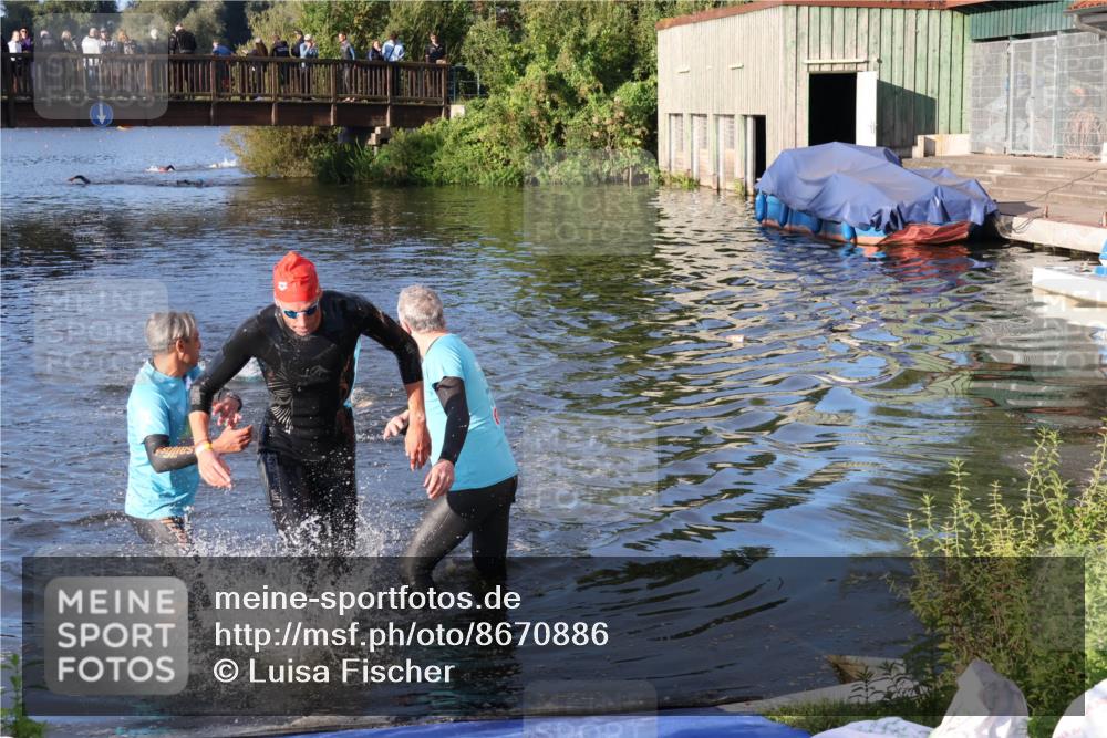 31.08.2025 - Elbe Triathlon Hamburg Luisa Fischer http://msf.ph/oto/8670886 31.08.2025 08:27:37 Schwimmen 210, 224, 243 meine-sportfotos.de