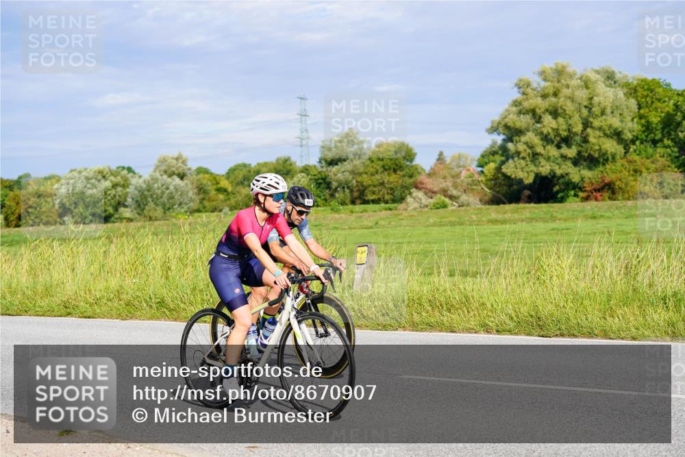 31.08.2025 - Elbe Triathlon Hamburg Michael Burmester http://msf.ph/oto/8670907 31.08.2025 10:01:26 Radfahren 431, 534, 691, 823, 826 meine-sportfotos.de