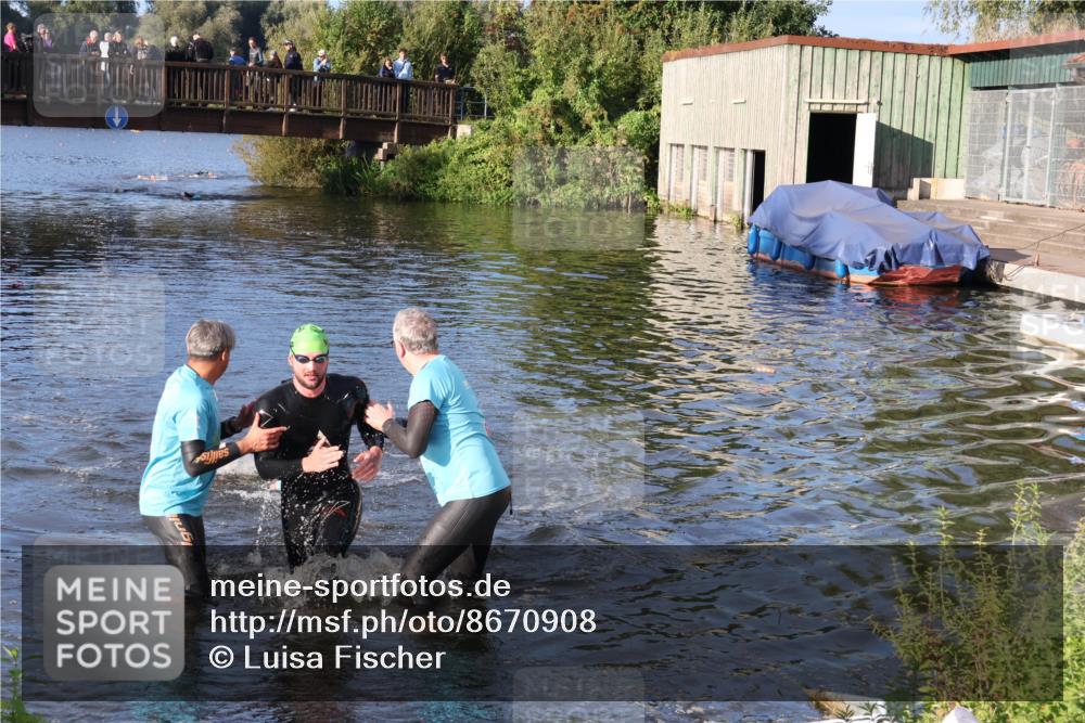 31.08.2025 - Elbe Triathlon Hamburg Luisa Fischer http://msf.ph/oto/8670908 31.08.2025 08:27:42 Schwimmen 210, 224, 243 meine-sportfotos.de