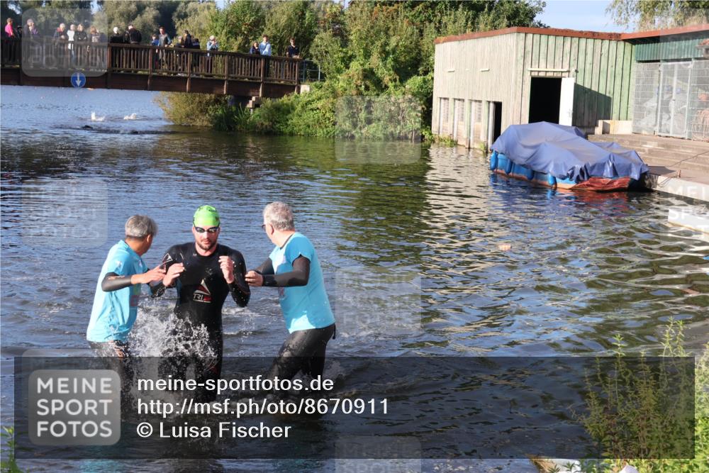 31.08.2025 - Elbe Triathlon Hamburg Luisa Fischer http://msf.ph/oto/8670911 31.08.2025 08:27:42 Schwimmen 210, 224, 243 meine-sportfotos.de