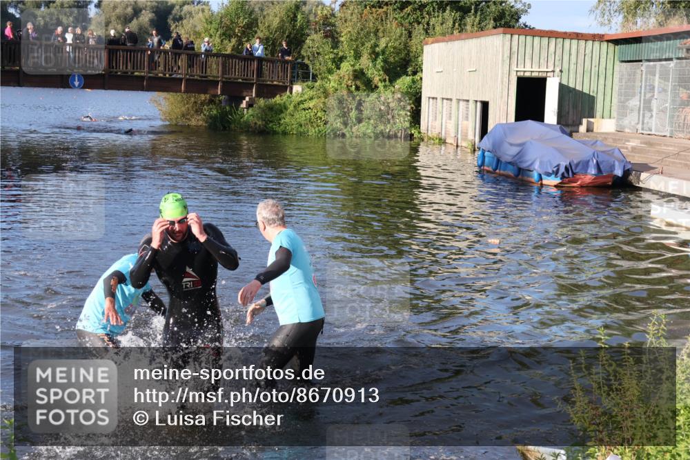 31.08.2025 - Elbe Triathlon Hamburg Luisa Fischer http://msf.ph/oto/8670913 31.08.2025 08:27:42 Schwimmen 210, 224, 243 meine-sportfotos.de