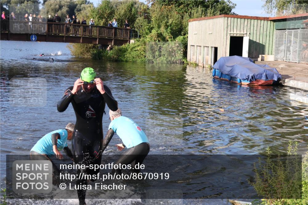 31.08.2025 - Elbe Triathlon Hamburg Luisa Fischer http://msf.ph/oto/8670919 31.08.2025 08:27:43 Schwimmen 224, 243 meine-sportfotos.de