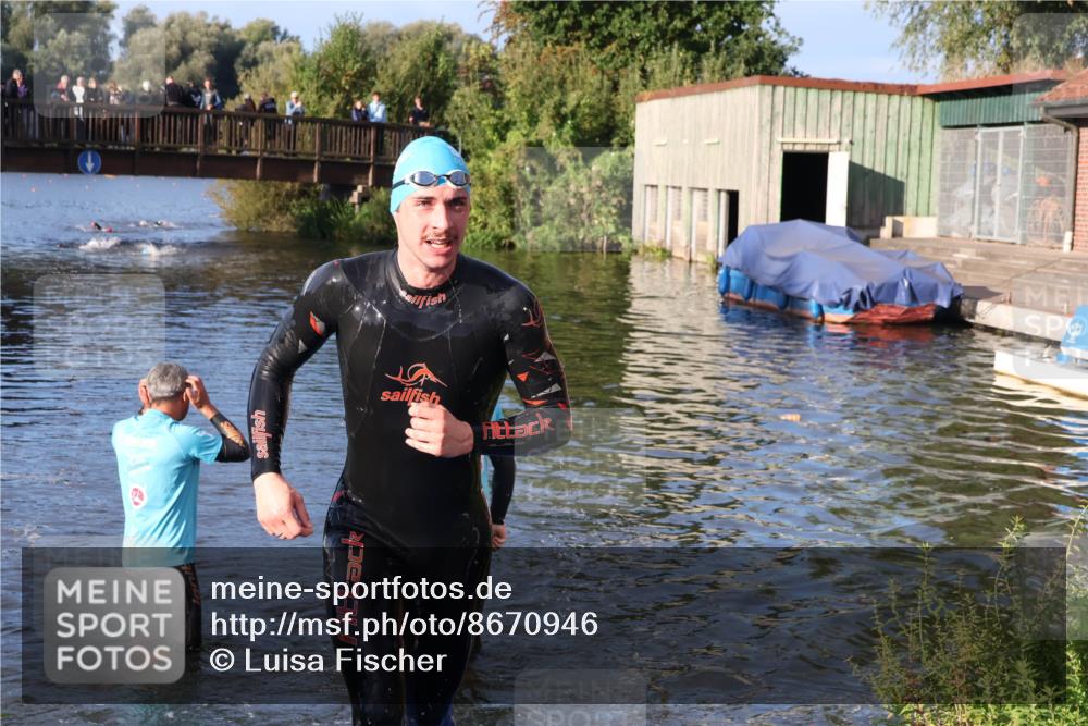 31.08.2025 - Elbe Triathlon Hamburg Luisa Fischer http://msf.ph/oto/8670946 31.08.2025 08:27:47 Schwimmen 224, 243 meine-sportfotos.de