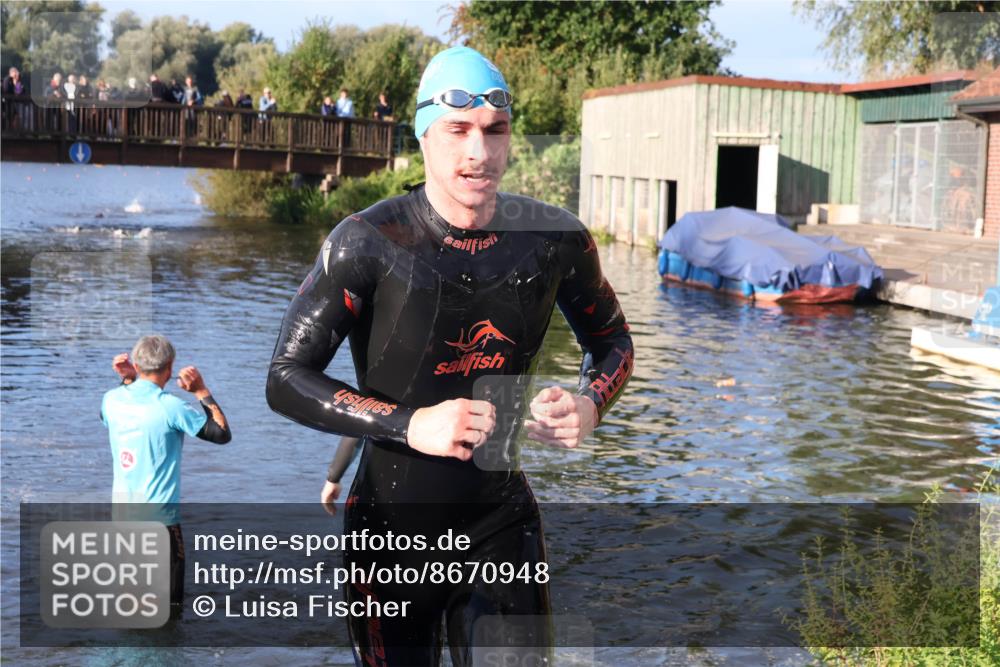 31.08.2025 - Elbe Triathlon Hamburg Luisa Fischer http://msf.ph/oto/8670948 31.08.2025 08:27:47 Schwimmen 224, 243 meine-sportfotos.de