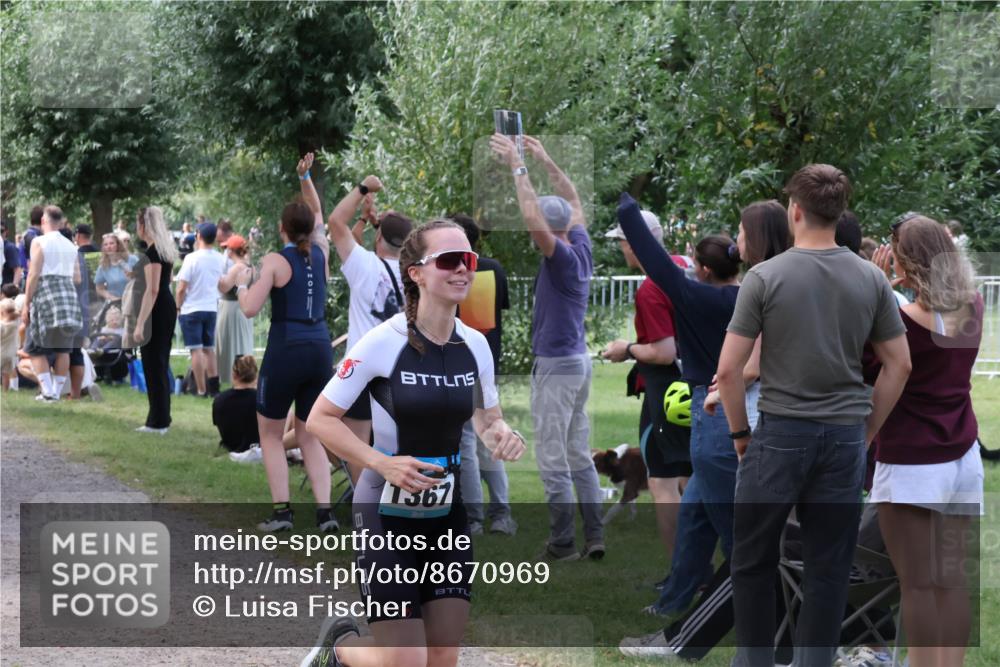 31.08.2025 - Elbe Triathlon Hamburg Luisa Fischer http://msf.ph/oto/8670969 31.08.2025 11:54:34 Laufen 5, 1367 meine-sportfotos.de