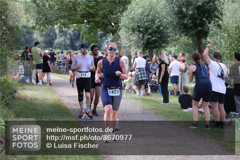 31.08.2025 - Elbe Triathlon Hamburg Luisa Fischer http://msf.ph/oto/8670977 31.08.2025 11:54:36 Laufen 419, 1422 meine-sportfotos.de